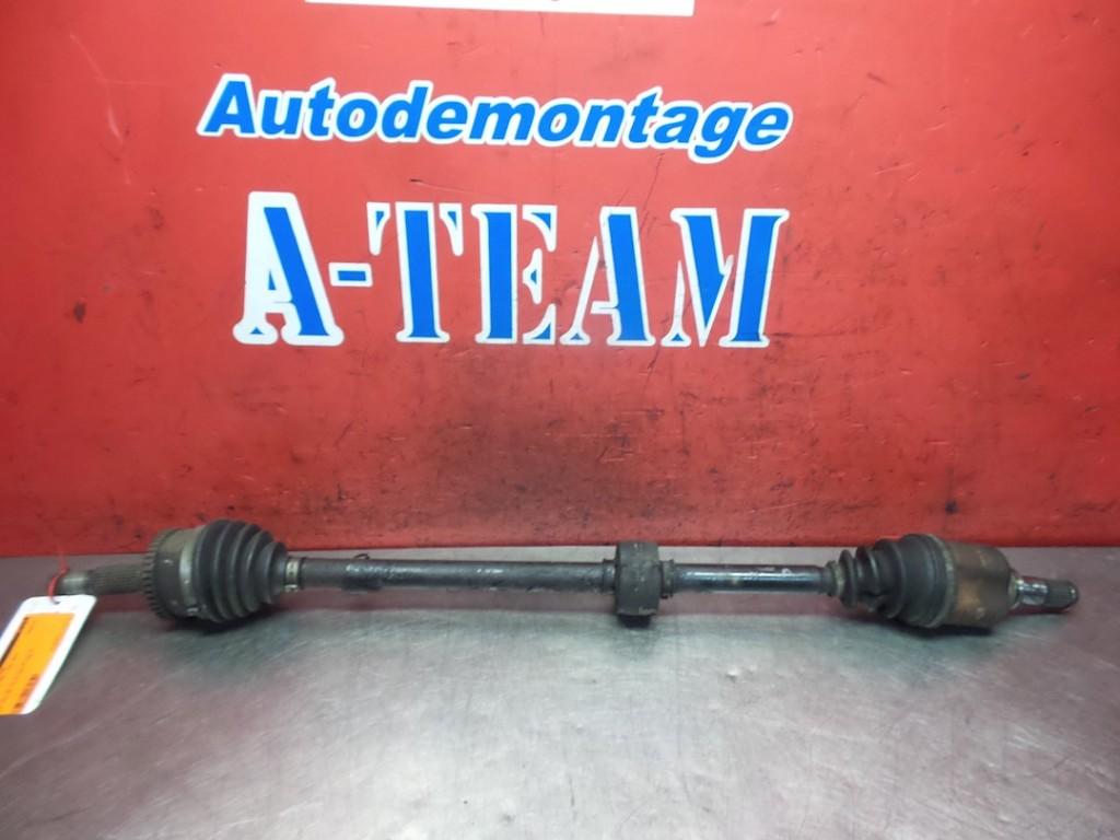 AANDRIJFAS RECHTS VOOR ABS Nissan Primera (P12), Gebruikt, Nissan