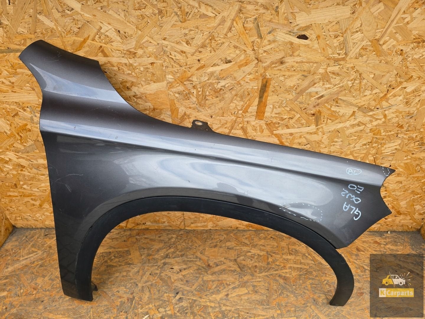 Aile avant droite Mercedes GLA W156, Mercedes-Benz AG, Mercedes-Benz, Utilisé, Mercedesstrasse 120
70372  Stuttgart, DE
