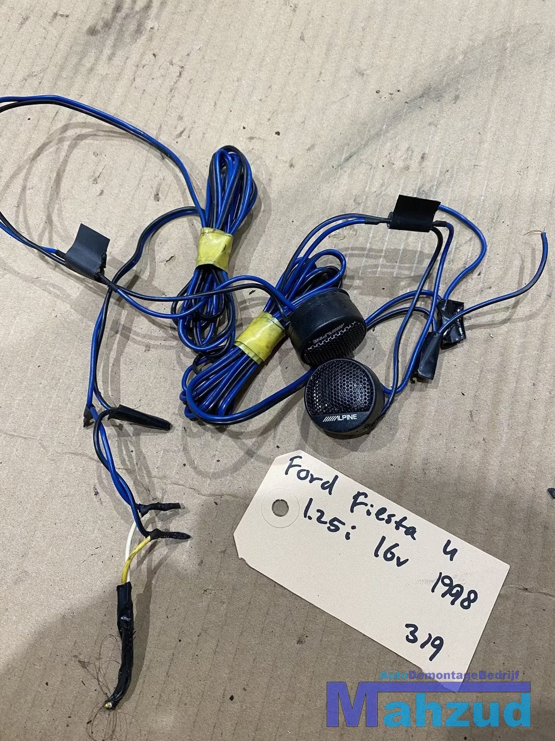 FORD FIESTA 4 Alpine kleine speaker tweeters, Info@ford.com, Ford Motor Company, American Road 1
48126  Dearborn, Ford
