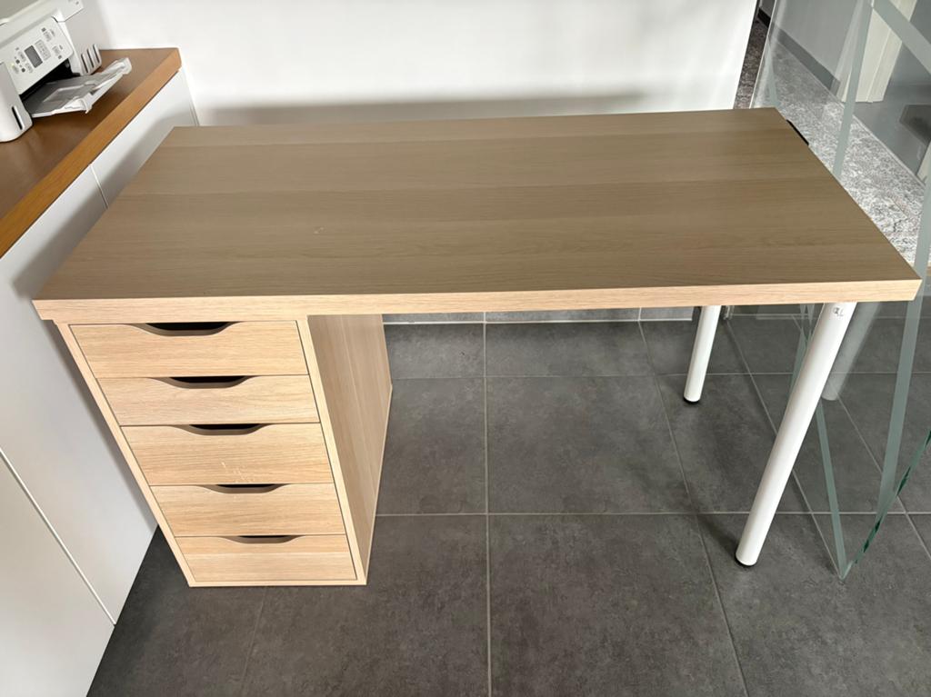 Bureau IKEA en bon état, 120 cm, Comme neuf, Enlèvement, IKEA