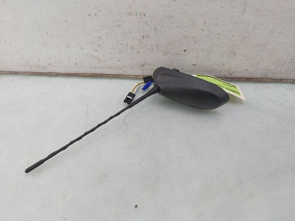 ANTENNE Opel Crossland (X) (|39151090|YQ00987380|), Gebruikt, Opel, Opel Automobile GmbH, Kontakt-opel@opel.com