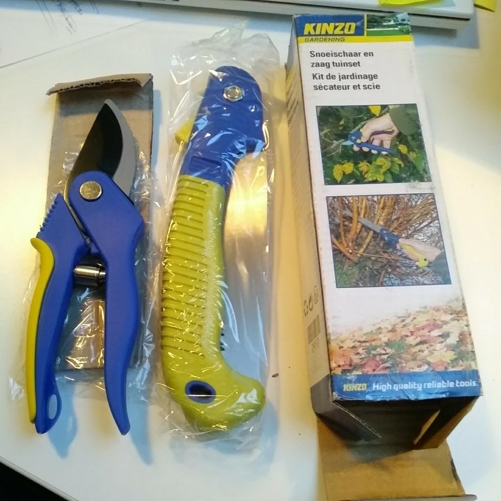 Kinzo - tuinset (snoeischaar + zaag), Ophalen of Verzenden, Zo goed als nieuw