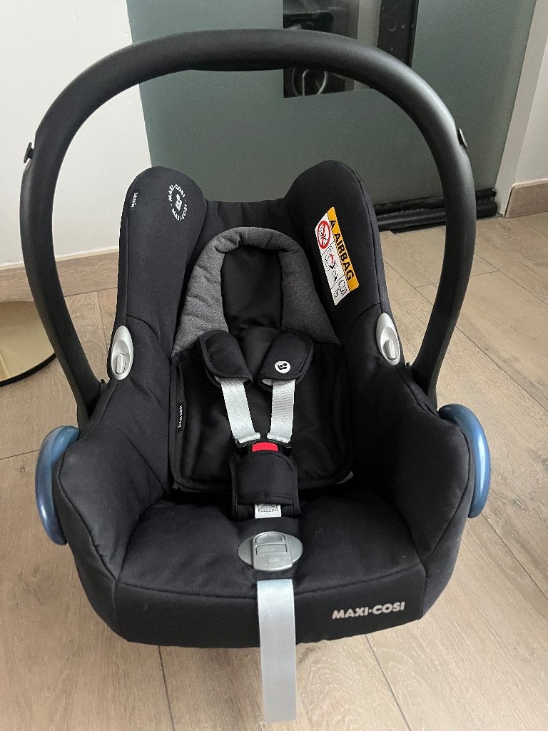 Maxi-Cosi CabrioFix Autostoeltje - Essential Black, Kinderen en Baby's, Autostoeltjes, Ophalen, Autogordel, Zo goed als nieuw
