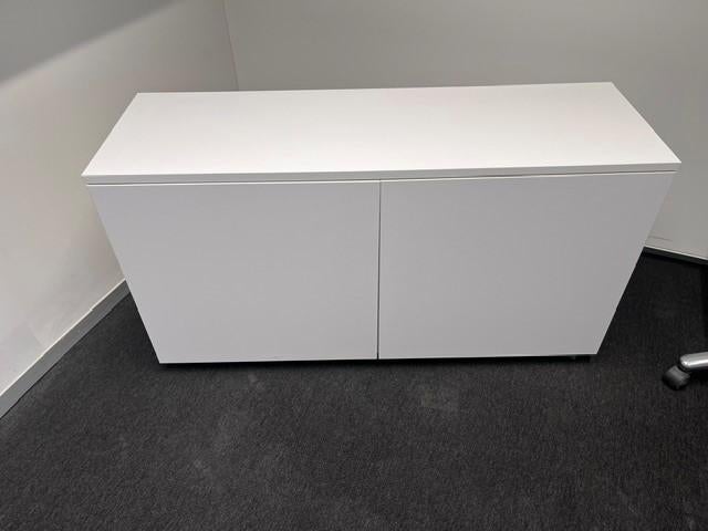 kast, Ophalen, Gebruikt, 100 tot 150 cm, Strak en degelijke kwaliteit