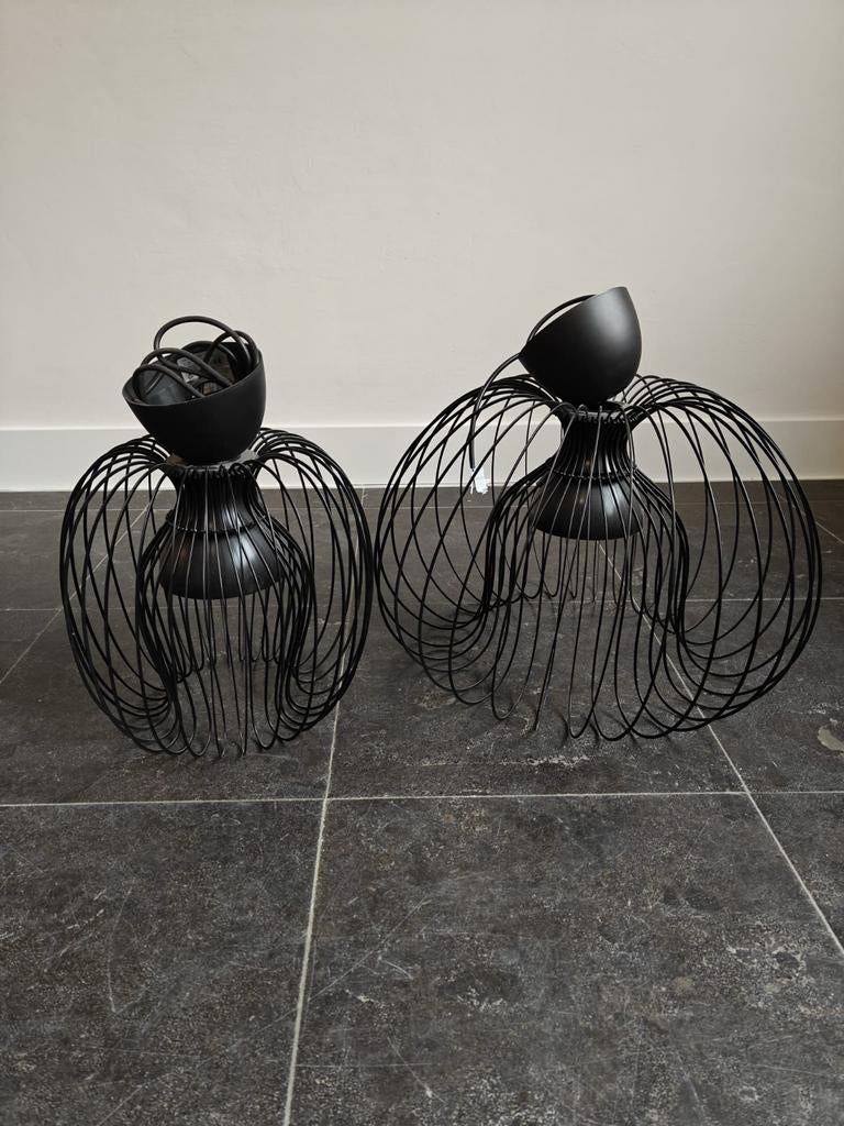 Lampenkap groot en klein model, Enlèvement, Noir