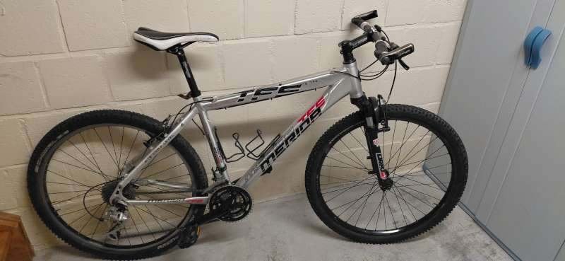 MTB Merida, Fietsen en Brommers, Fietsen | Mountainbikes en ATB, Ophalen, Gebruikt, Hardtail, Velgrem