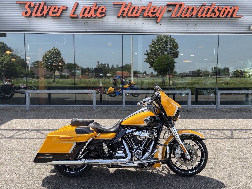 Harley-Davidson CVO Street Glide met 12 maanden waarborg, Motoren, Motoren | Harley-Davidson, Overig, 1923 cc
