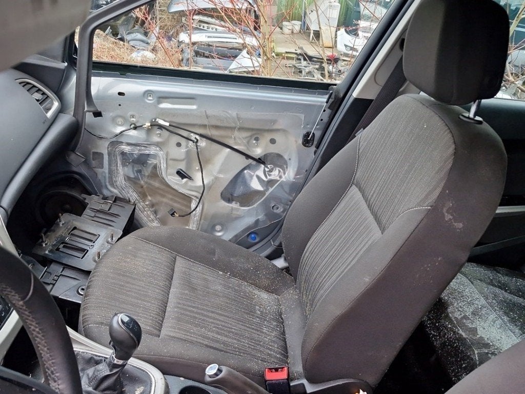 STOEL RECHTS VOOR Astra J Sports Tourer (PD8 / PE8 / PF8), Gebruikt, Opel, Opel Automobile GmbH, Kontakt-opel@opel.com