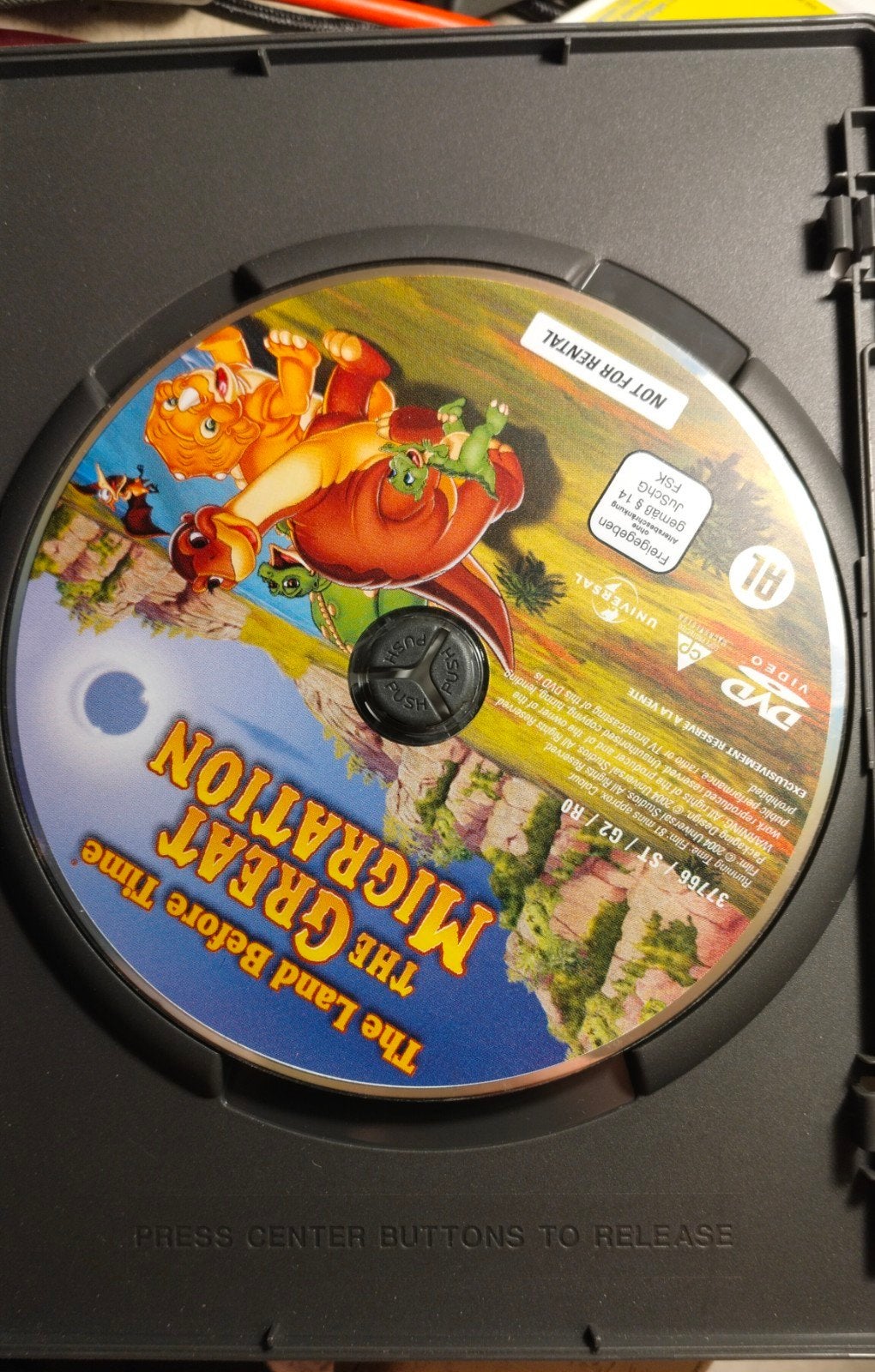 Platvoet en zijn vriendjes X, Cd's en Dvd's, Ophalen