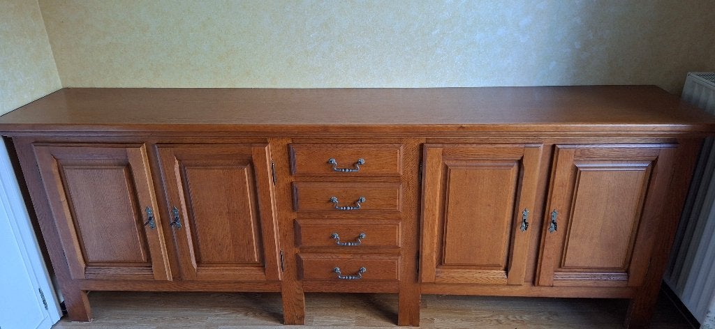 Dressoir, Enlèvement, Utilisé