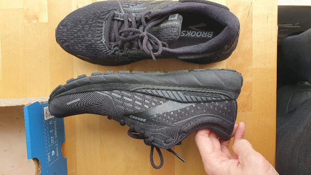 Chaussures de course Brooks M 42.5, Sports & Fitness, Course, Jogging & Athlétisme, Enlèvement, Comme neuf, Course à pied, Chaussures de course à pied