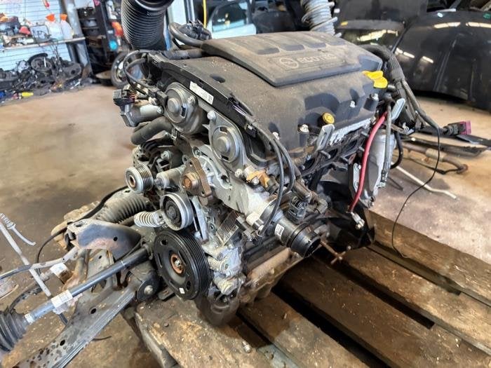 Motor van een Opel Corsa, Gebruikt, -, -, Opel