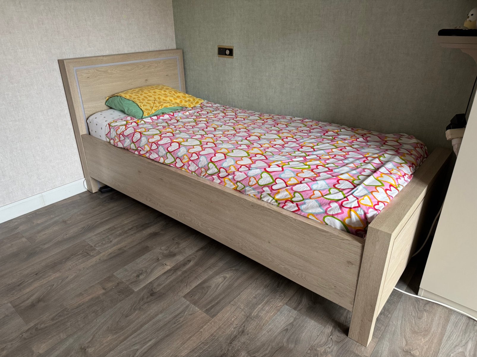 Bed 90x 200, Ophalen, Zo goed als nieuw, Lattenbodem