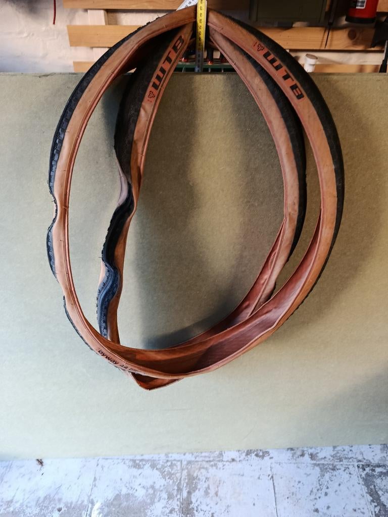 Wtb byway 44 road 700 fietsband, Ophalen