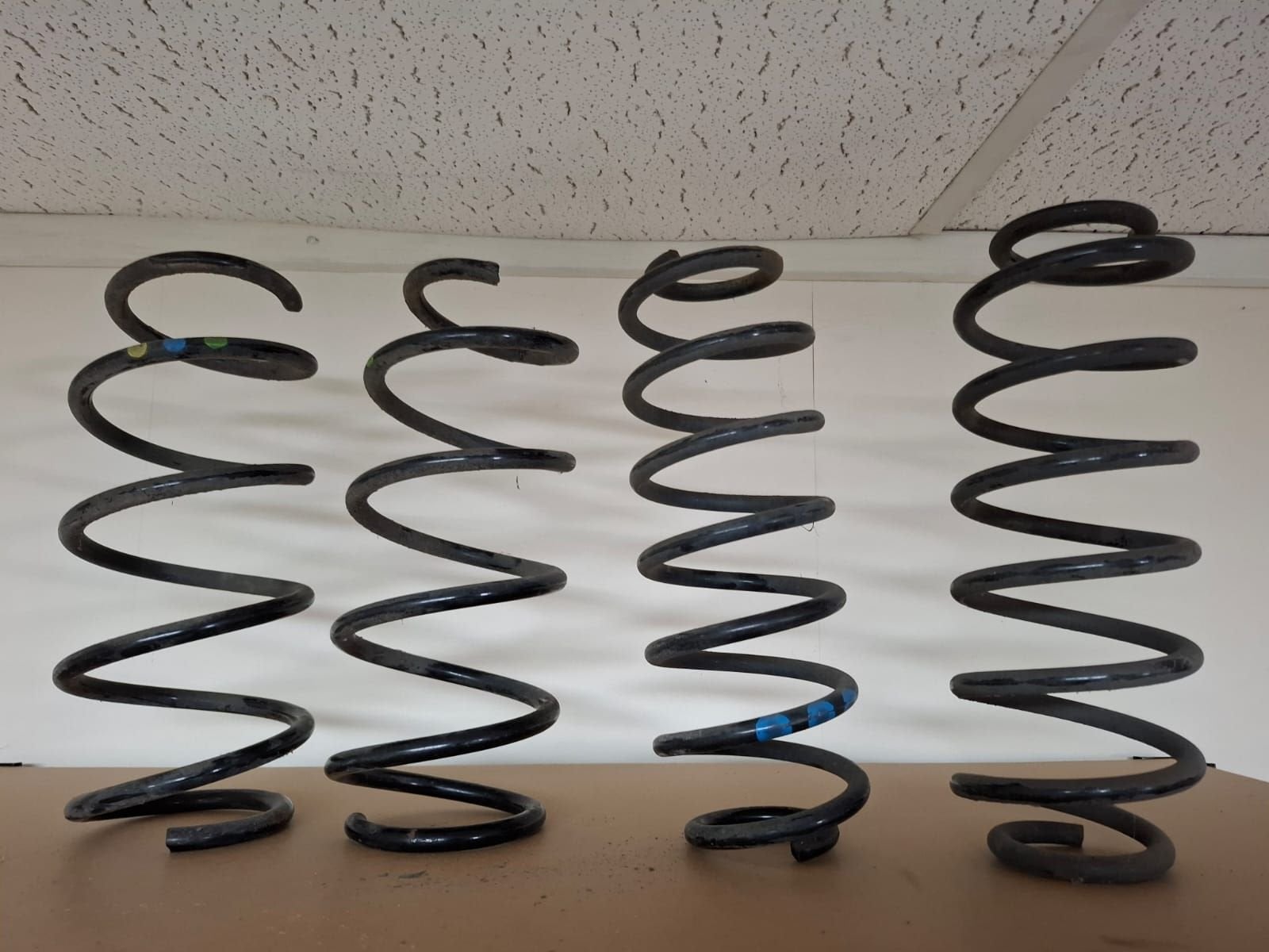 Originele gebruikte set veren Ford Fiesta 1.0/1.6Ti/1.4-1.5-, Gebruikt, -, -, Ophalen of Verzenden