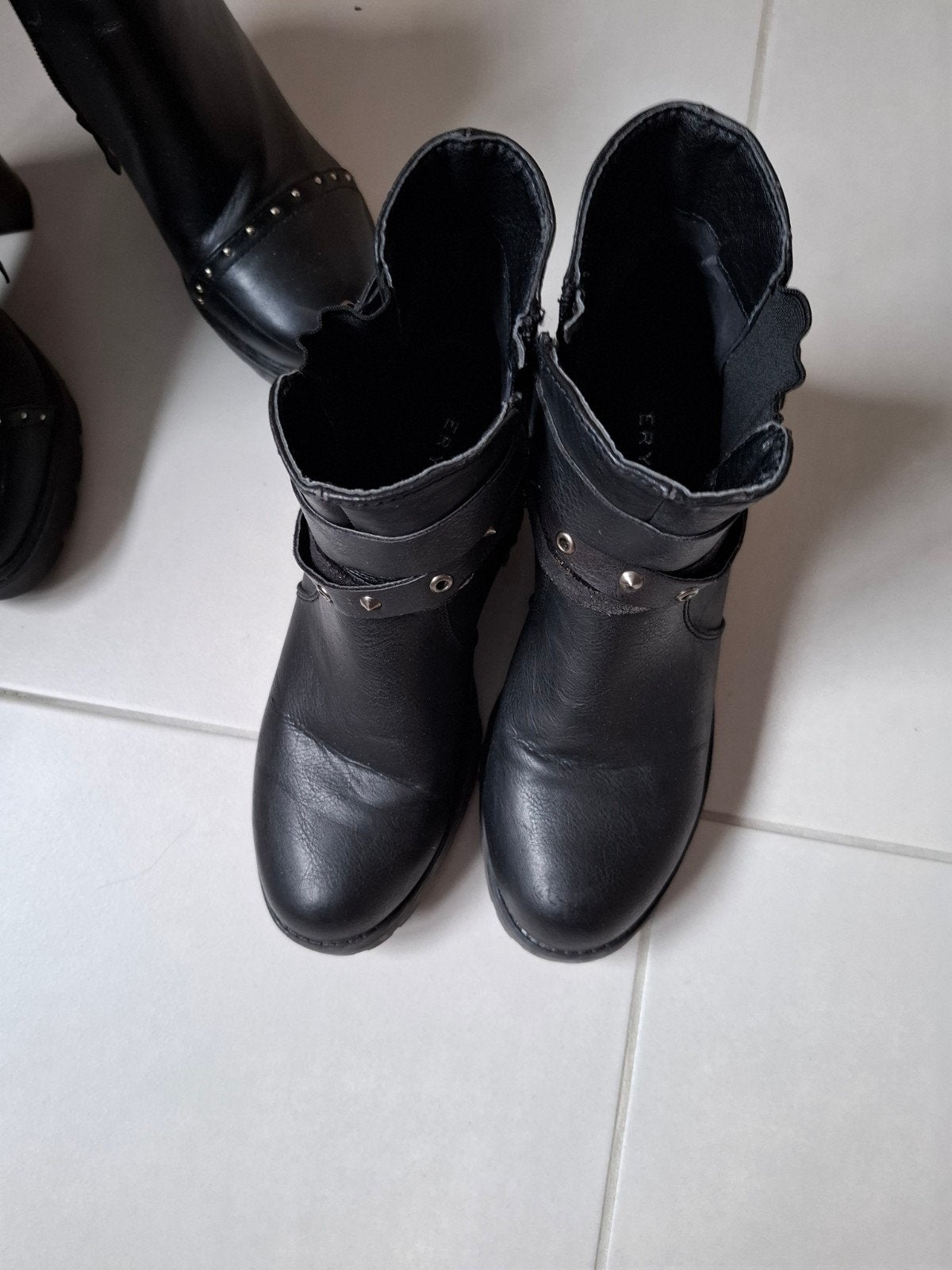 Paires de chaussures, Vêtements | Femmes, Enlèvement, Porté, Noir