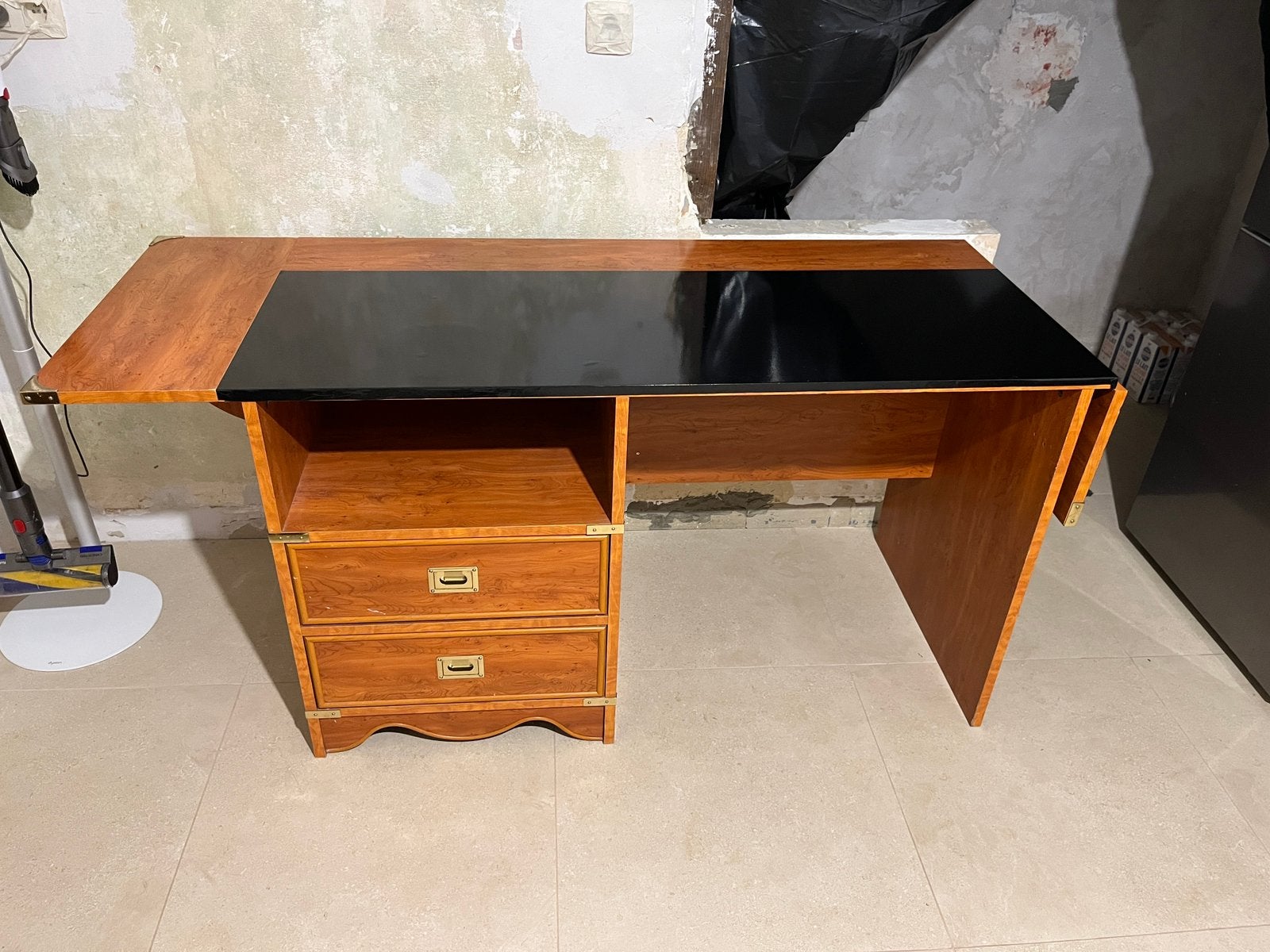 Bureau bon etat, Maison & Meubles, Enlèvement, Utilisé, Noir