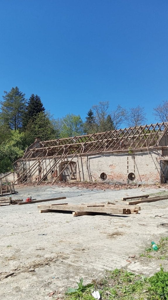 Oud grenen balken afkomstig van oude boerderij, net binnen, Doe-het-zelf en Bouw, Hout en Planken, Ophalen, Gebruikt, Grenen, Balk