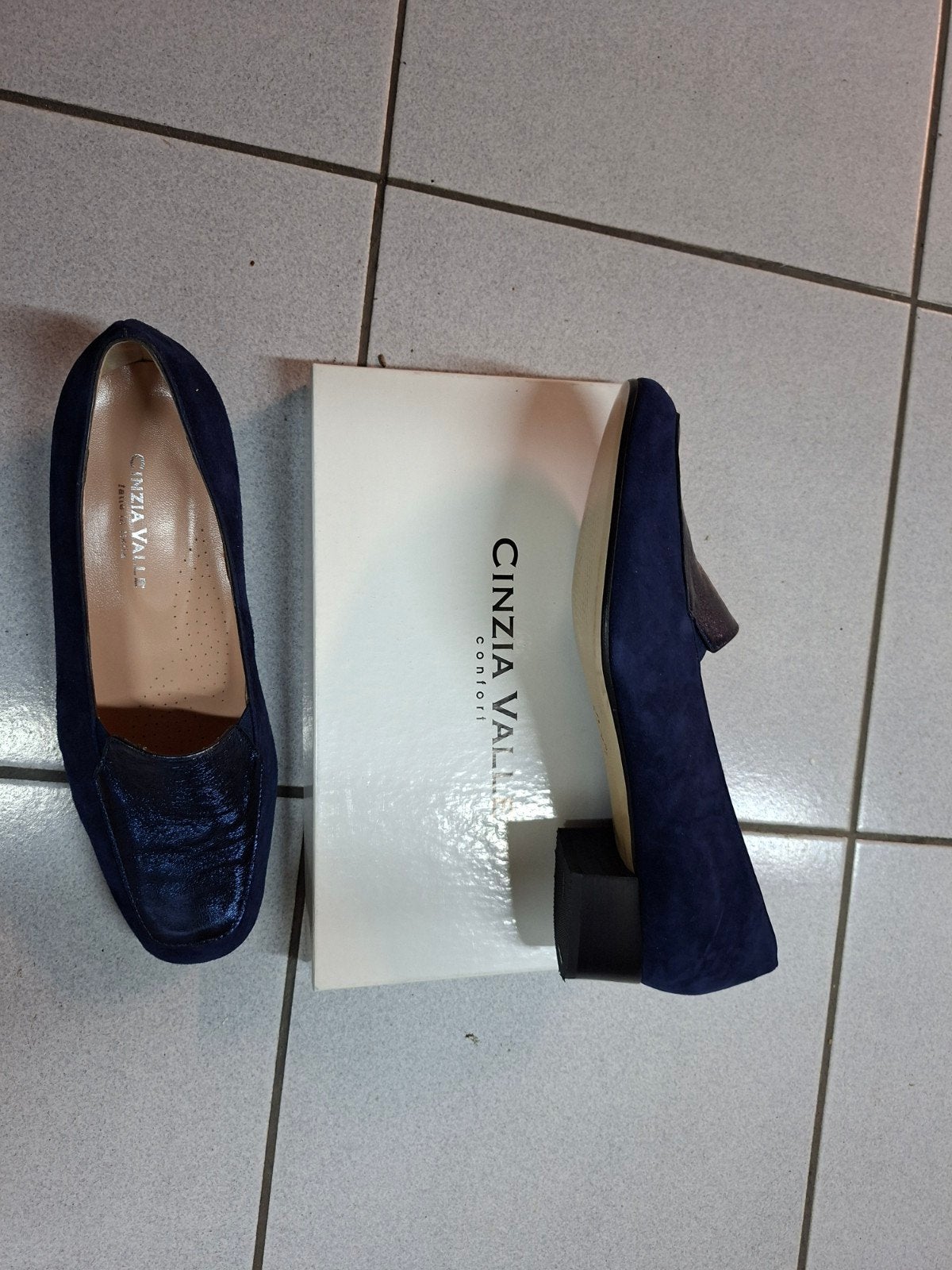 Cinzia Valle dames schoenen, Ophalen