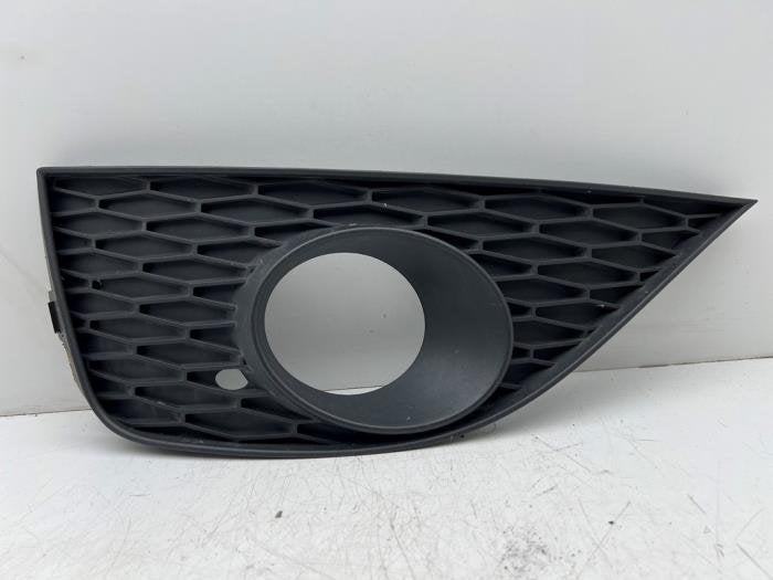 Plaque de protection feu antibrouillard gauche d'un Seat Ibi, Autos : Pièces & Accessoires, Éclairage, Seat, Utilisé, 3 mois de garantie