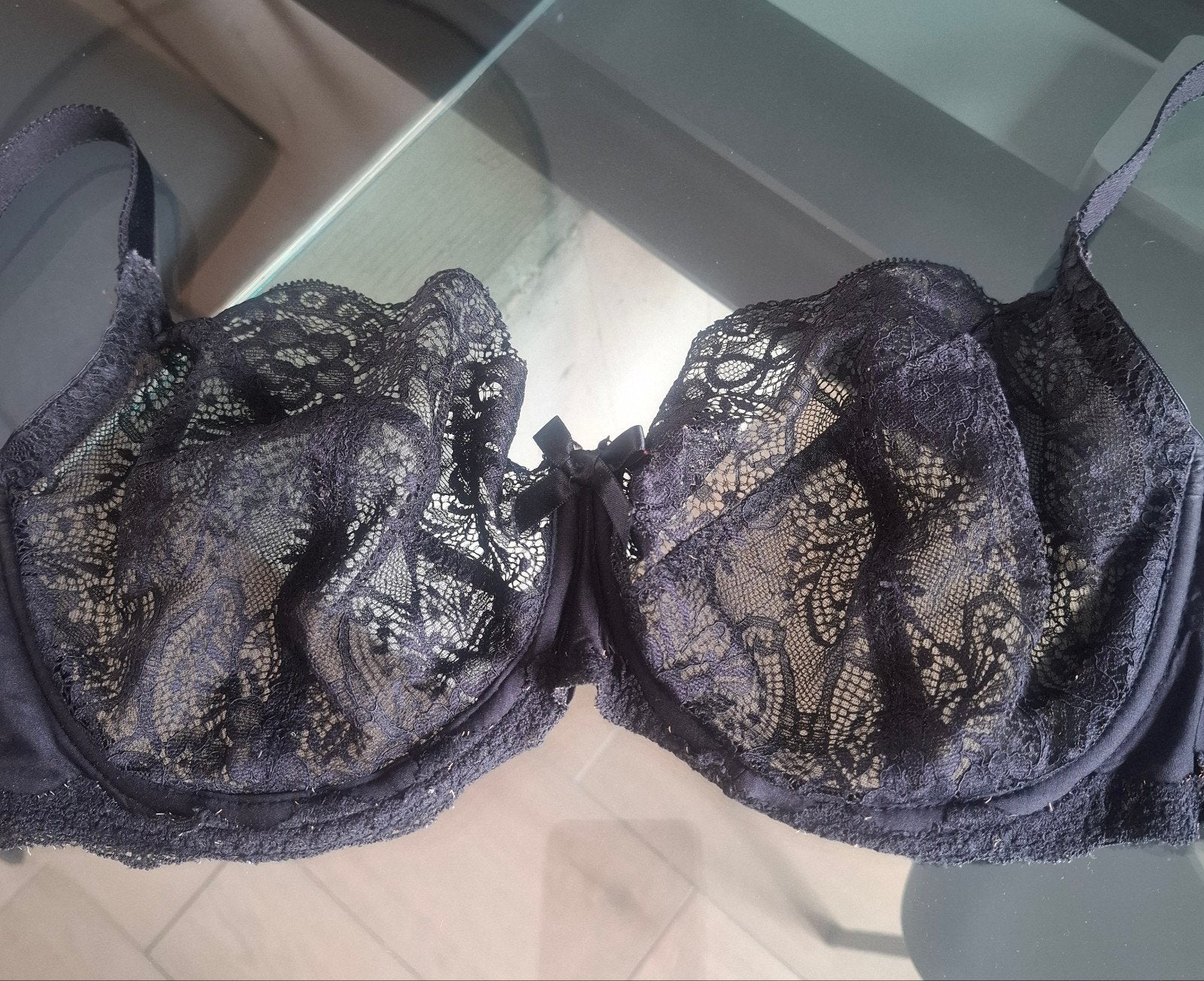 Hunkemöller Fr 95E zwarte kanten bh, Kleding | Dames, Ondergoed en Lingerie, Hunkemöller, Verzenden, Zwart, BH