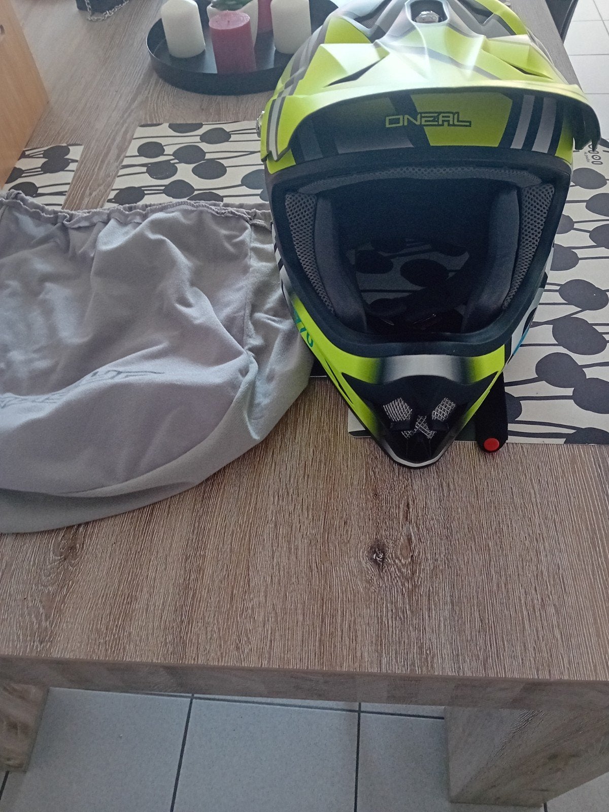 casque de moto impeccable, Enlèvement ou Envoi