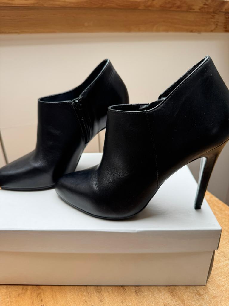 Bottillons femme pointure 39, Kleding | Dames, Schoenen, Ophalen, Zwart, Lage of Enkellaarzen, Zo goed als nieuw