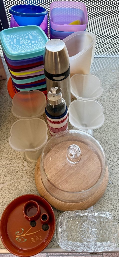 Lot keukenmateriaal met kaasstolp en vintage botervlootje, Ophalen, Vintage