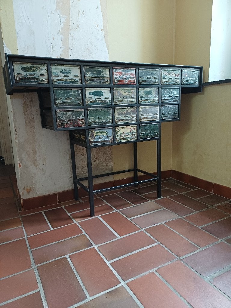 Meuble à tiroirs vintage décoratif en fer forgé, Enlèvement