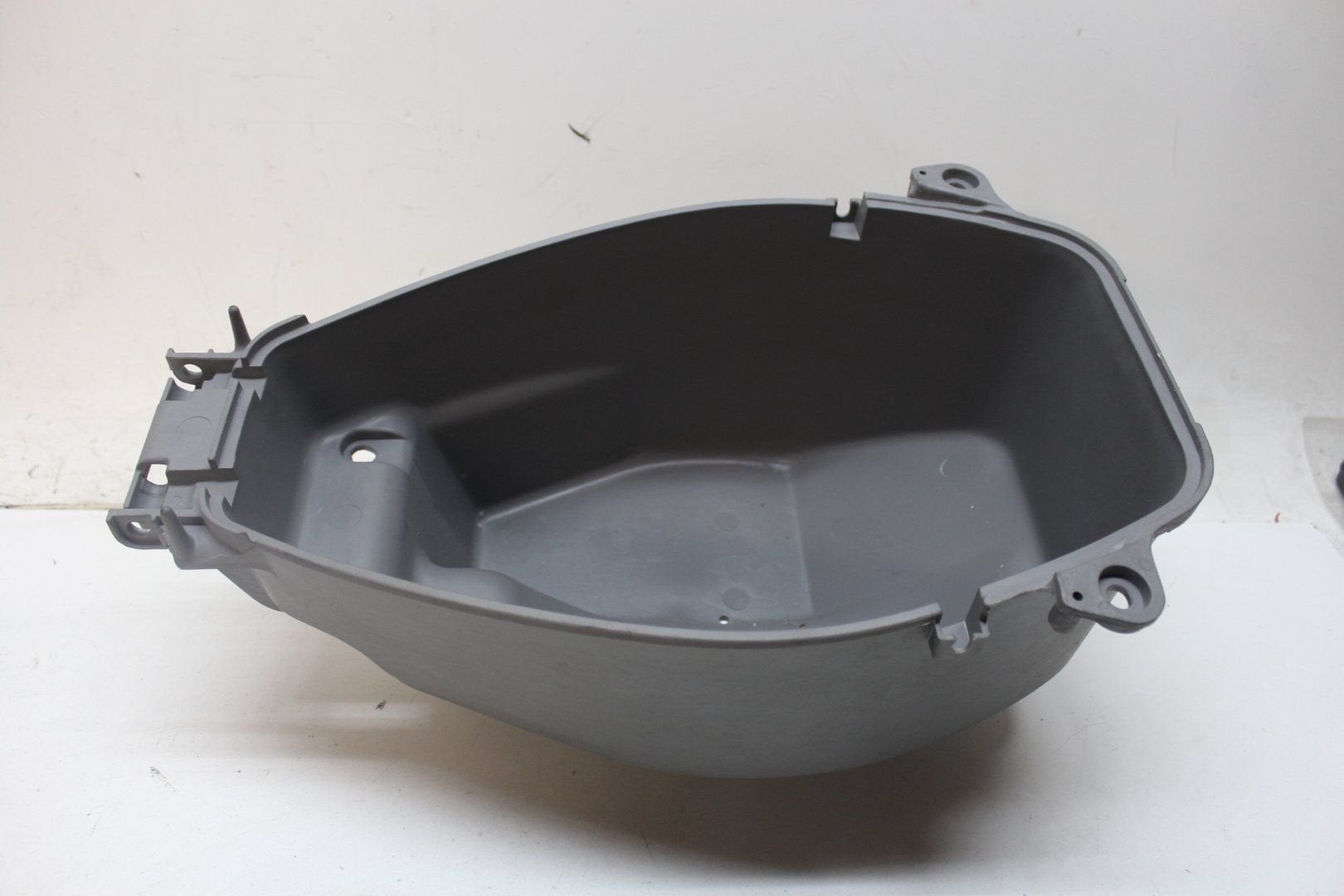 Helmbox Vak Helm Opberg Yamaha XC 125 Cygnus nieuw 4CW-F473R, Motoren, -, -, Nieuw, Ophalen of Verzenden