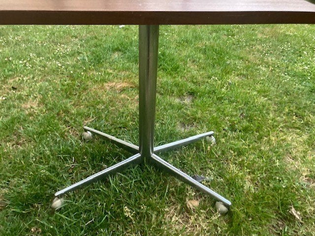 RETRO VINTAGE TV TAFEL SALON TAFEL OP WIELTJES. JAREN 70, Ophalen, Huis en Inrichting