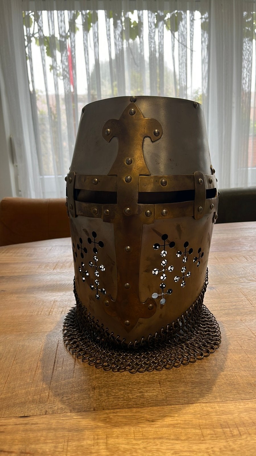 Véritable Haume de chevalier taille réel, Enlèvement