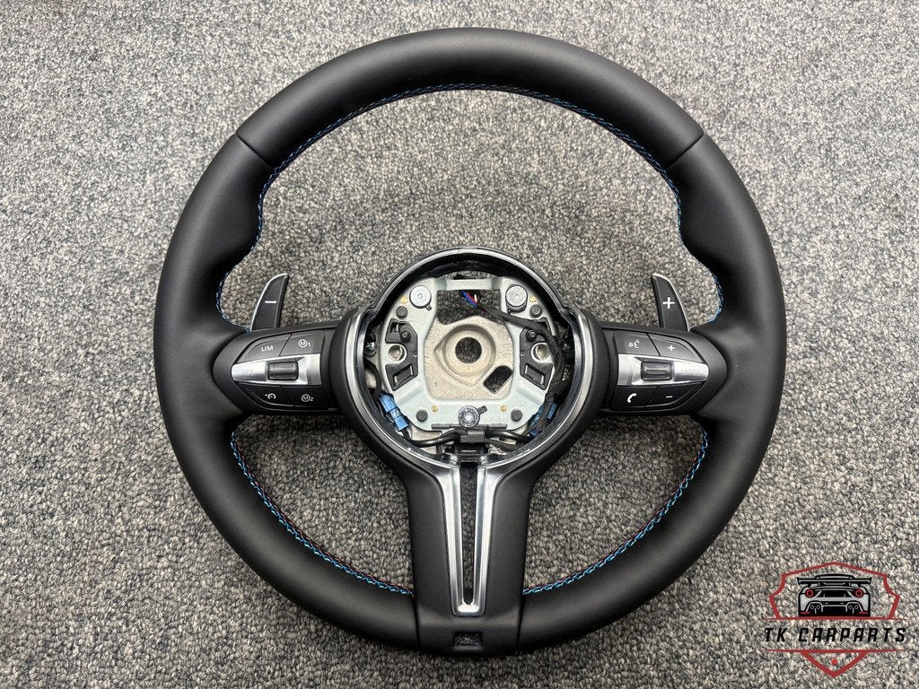 Volant BMW M-Package s ries 1/3/4, plug and play, Autos : Pièces & Accessoires, Info@bmw.de, BMW, Bayerische Motoren Werke AG