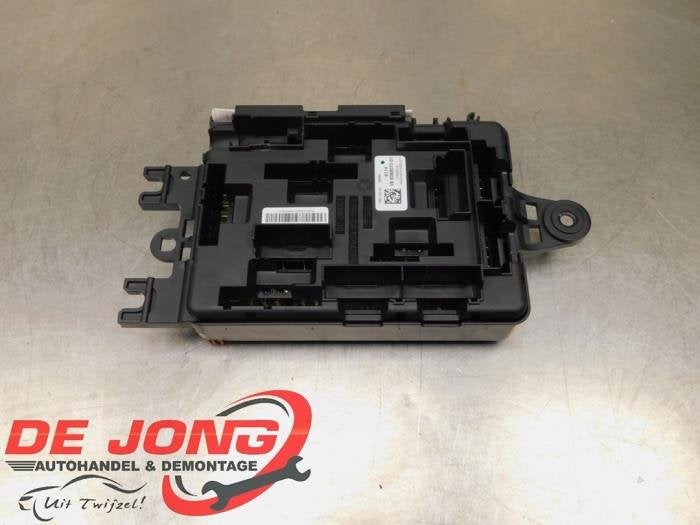 Boîte à fusibles d'un BMW 3-Serie, -, 3 mois de garantie, Utilisé, -