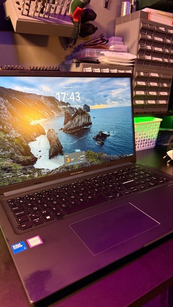 Nieuwe 17" ASUS Vivobook  + Laptophoes, Informatique & Logiciels, Neuf, 17 pouces ou plus, Intel core 7 15OU, Asus vivobook