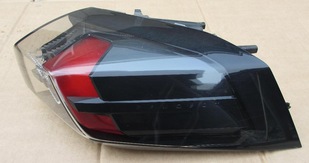 Peugeot 2008 II onderdelen, Ophalen, Gebruikt, Achterklep, Voor