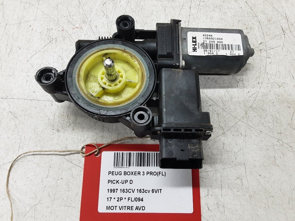 MOTEUR LEVE VITRE ELECTRIQUE AVANT DROIT Boxer (U9) (45240), Autos : Pièces & Accessoires, Kontakt-peugeot@peugeot.com, Utilisé
