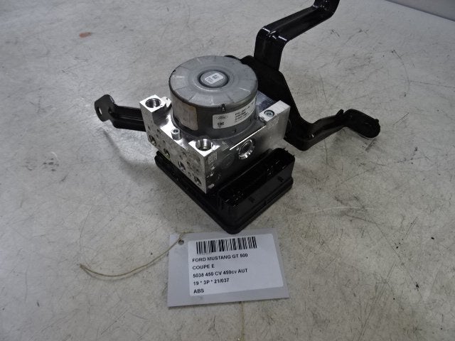 ABS POMP Ford USA Mustang VI Fastback (KR3C28373AB), Gebruikt, Mevr. I. Hauben, Rue de l'Espoir 34 34
4030  GRIVEGNÉE, BE, Info@Collignon.be
