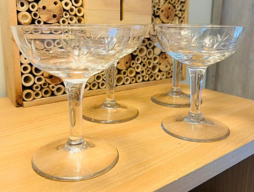 2 coupes à Champagne Doyen, Enlèvement ou Envoi, Comme neuf
