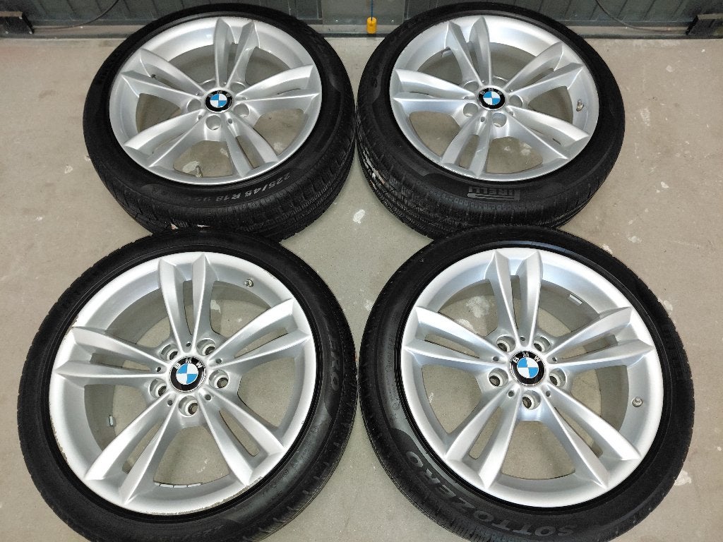 18 inch velgen met winterbanden BMW 3-serie F30 / F31, Auto-onderdelen, Ophalen, 18 inch, Gebruikt, Banden en Velgen