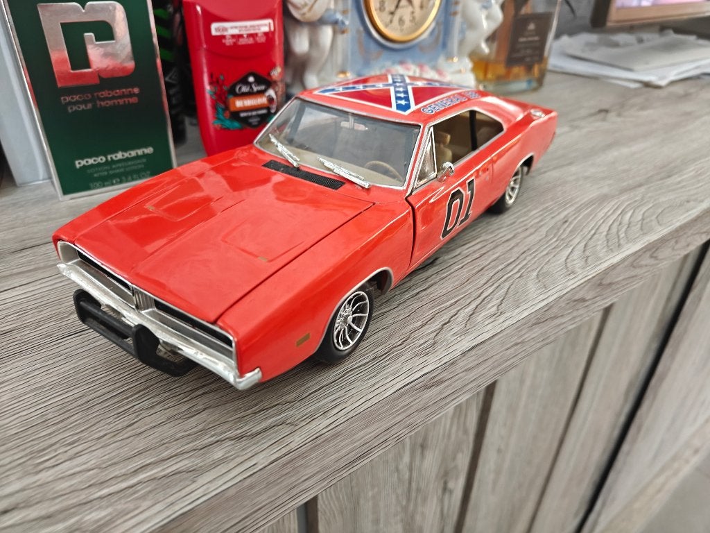 ERTL Dukes of hazzard Dodge charger 1:18, Hobby & Loisirs créatifs, Voitures miniatures | 1:18, Enlèvement, Comme neuf, Voiture