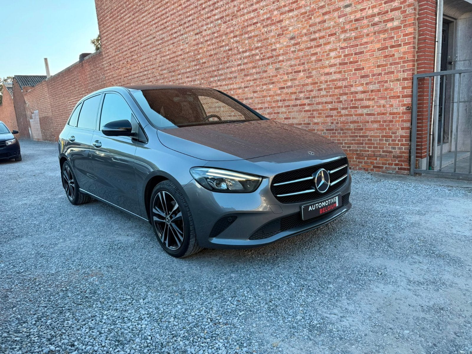 Mercedes-Benz B180 Business Solution Automaat | 2019 | Navi, Auto's, Mercedes-Benz, https://public.car-pass.be/vhr/2027a4c2-7efd-49a3-b5ad-e723a46f0ba6