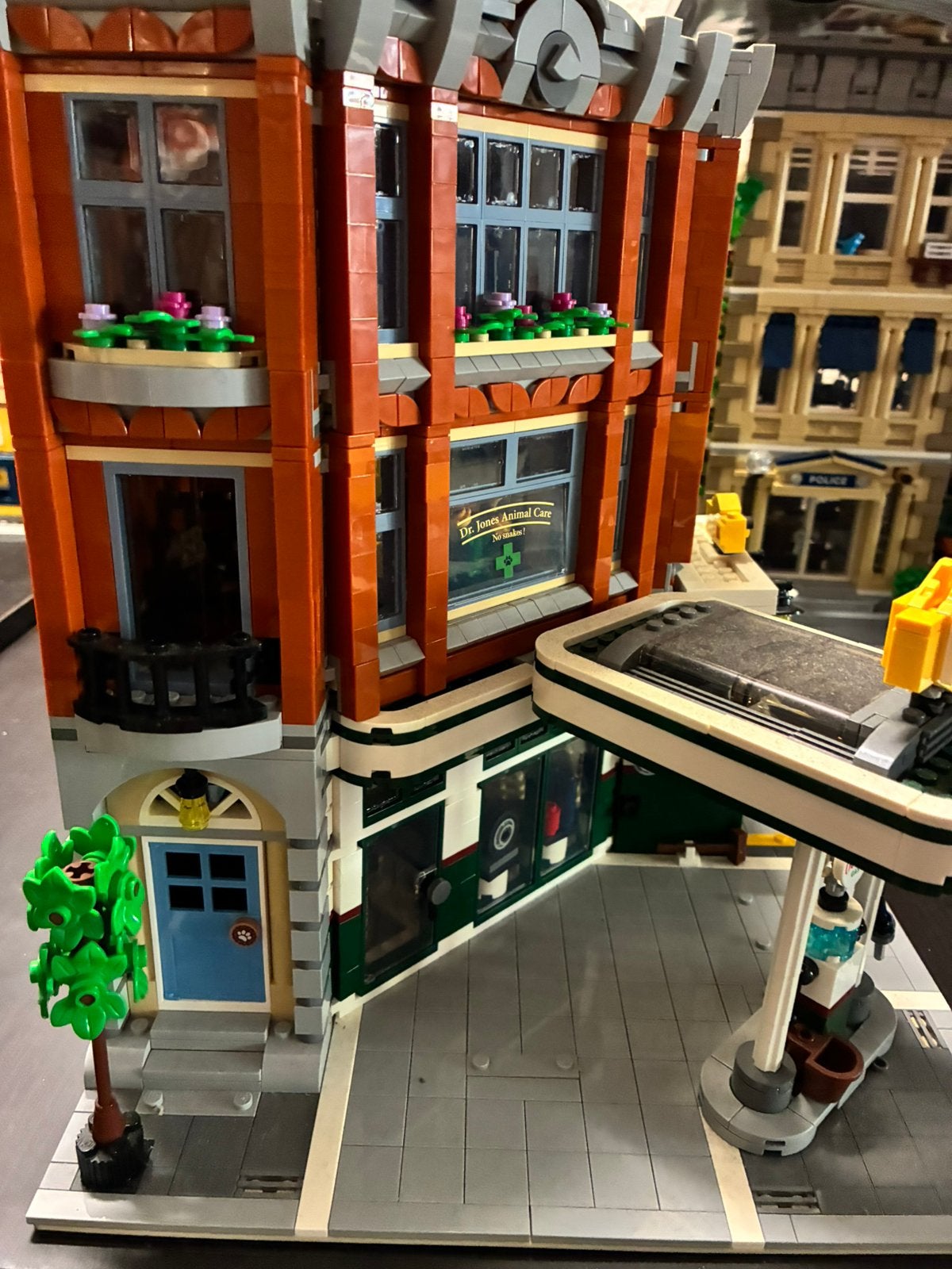 LEGO Corner garage, Ophalen, Zo goed als nieuw