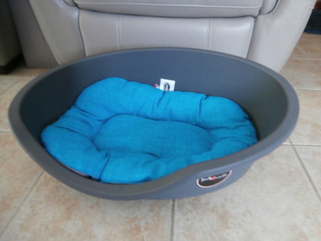 Panier pour chat ou tout petit chien ( Chihuahua ) neuf, Dieren en Toebehoren, Ophalen, Nieuw
