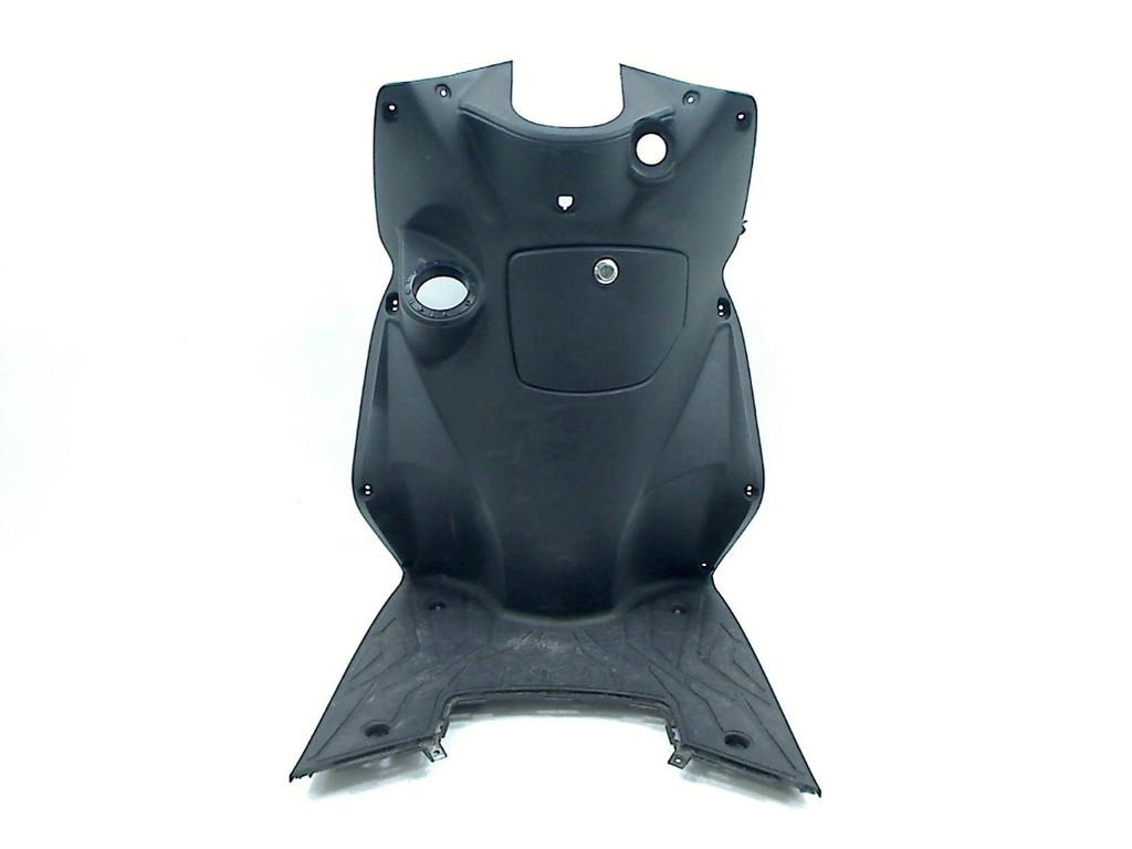 BOUCLIER DE JAMBE Kymco Agility 50 16+ 2021-2023 (E5), Dhr. S. di Majo, Utilisé, Info@cama-motorparts.nl, P.J. Troelstraweg 8 8
3144 CX  MAASSLUIS, NL