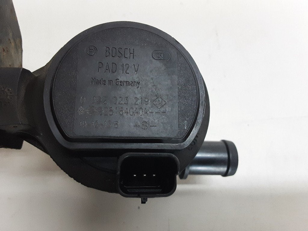 POMPE A EAU Renault Master III (FV) (01-2010/-) (0392023219), Renault, Mevr. I. Hauben, Utilisé, Rue de l'Espoir 34 34
4030  GRIVEGNÉE, BE
