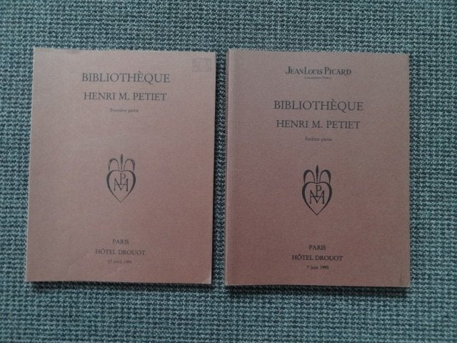 2 catalogues Bibliothèque Henri M. Petiet, reliures, Envoi, Comme neuf, Design graphique