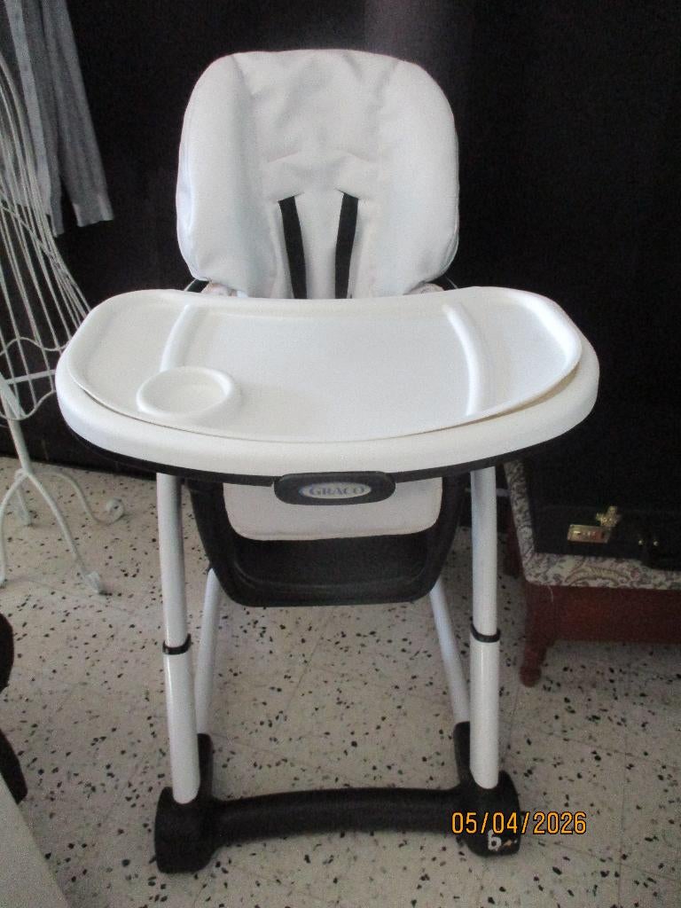 chaise haute convertible Graco Blossom 6-en-1, Enlèvement, Utilisé, Chaise évolutive, Ceinture(s)