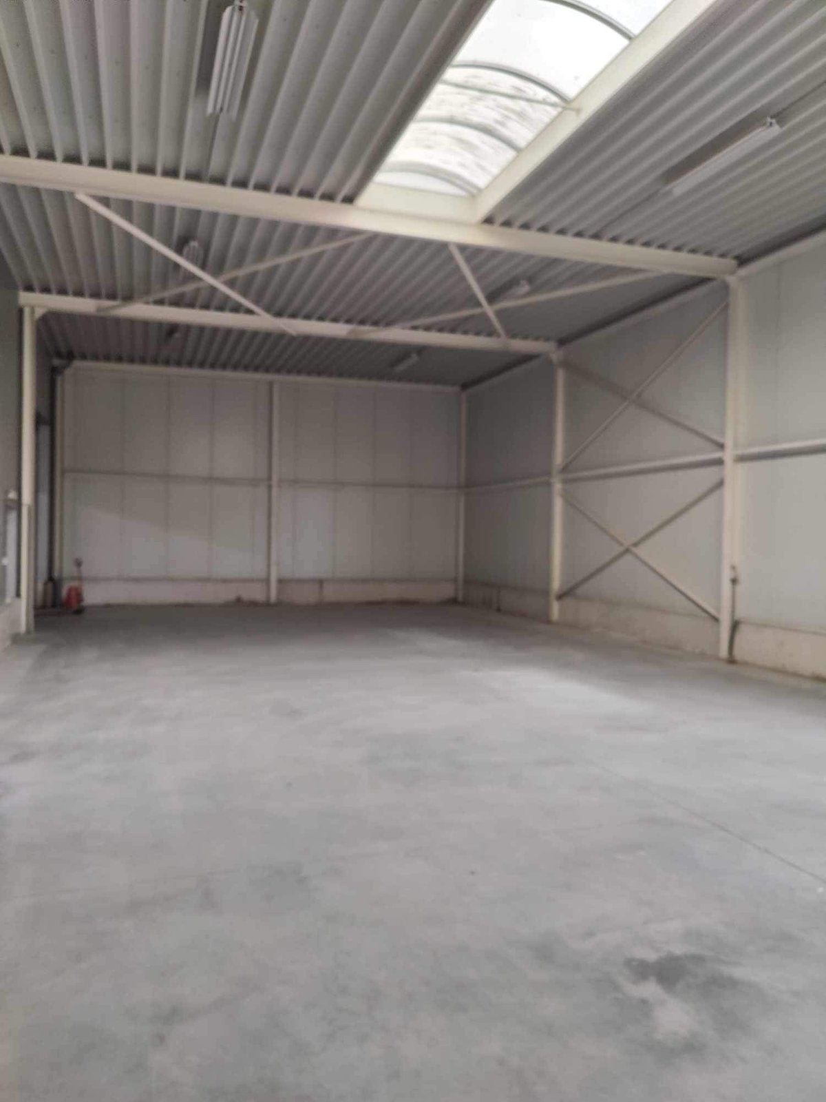 Garage LOCATION à Hoeselt + Deel Van Tongeren