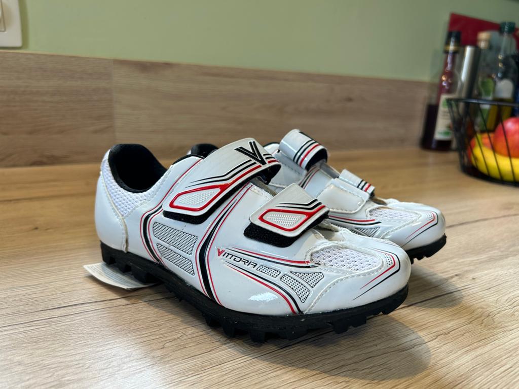 Chaussures vélo enfant taille 34, Sport en Fitness, Wielrennen, Ophalen of Verzenden, Nieuw, Schoenen